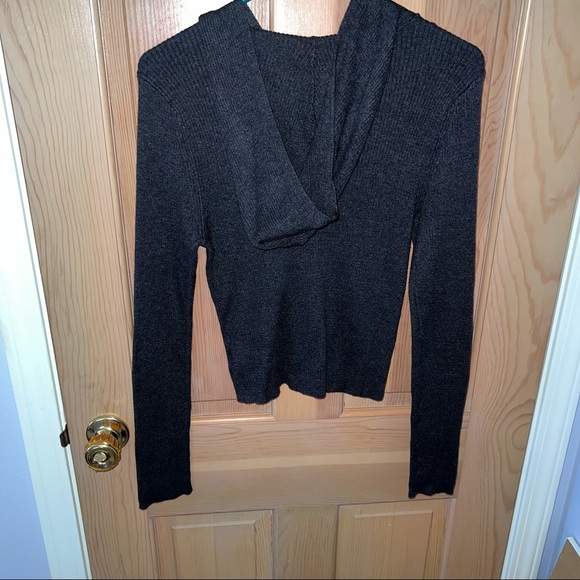 SOLD | NWT! American Eagle - Dark Gray Zip-up Sweater - M - Picture 2 of 3